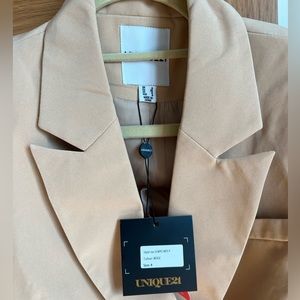 Oversized Dad Blazer in Beige